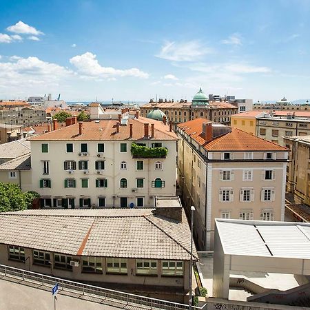 Crov Appartement Rijeka Buitenkant foto