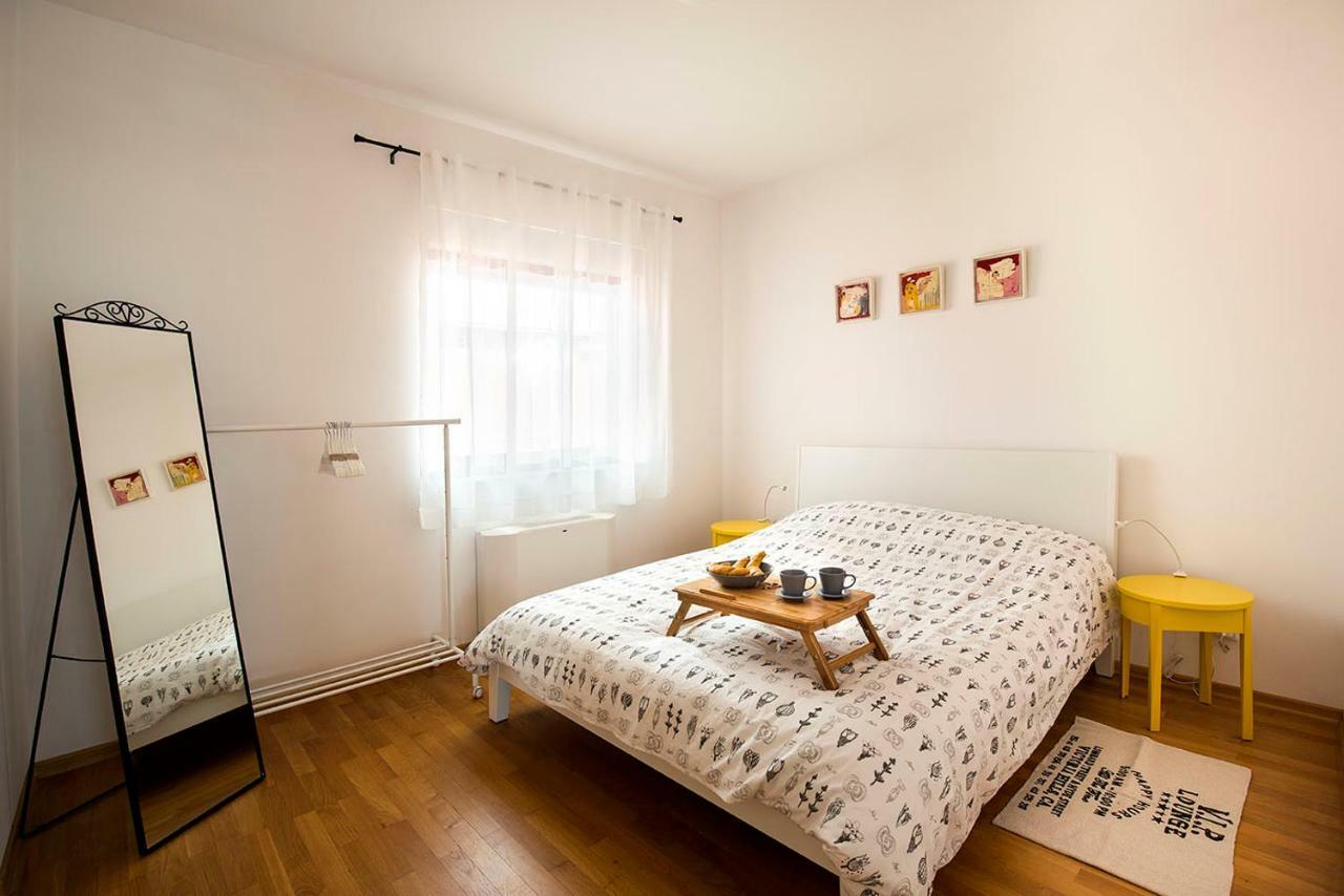 Crov Appartement Rijeka Buitenkant foto